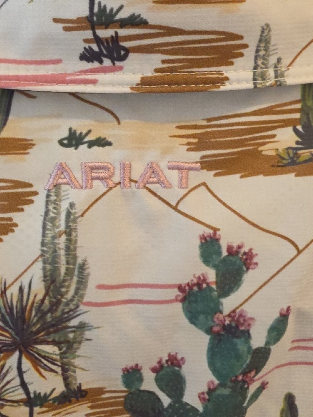 Ariat Women's Large Cream Short-Sleeve Button-Down Shirt with Green Cactus Print - Picture 8 of 9